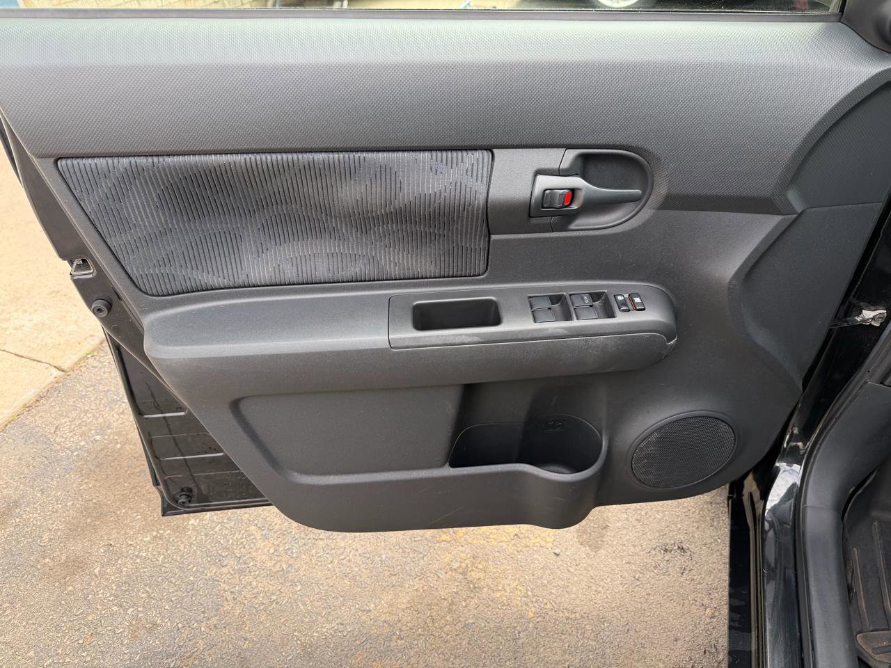 Used 2012 Scion xB FWD image 12