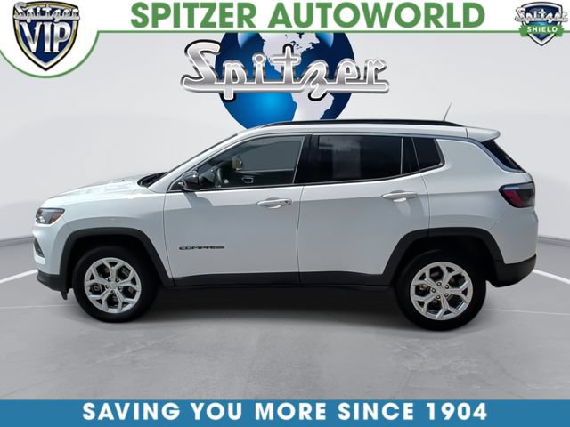 Used 2024 Jeep Compass Latitude AWD/4WD image 6