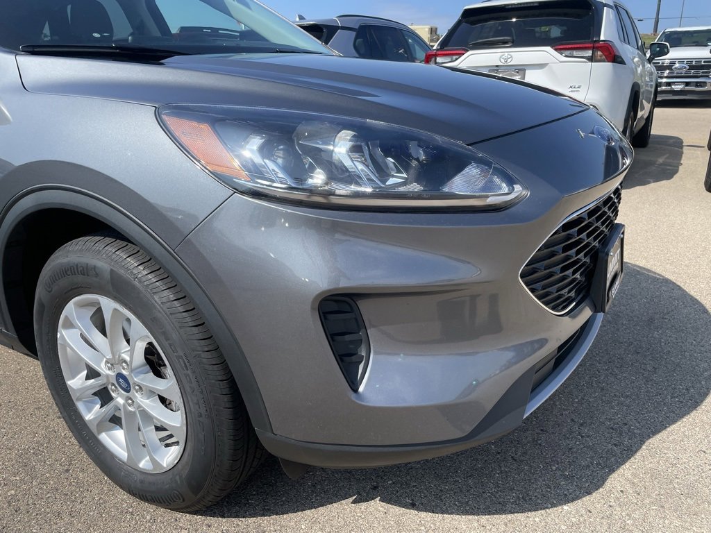 Used 2022 Ford Escape SE image 27