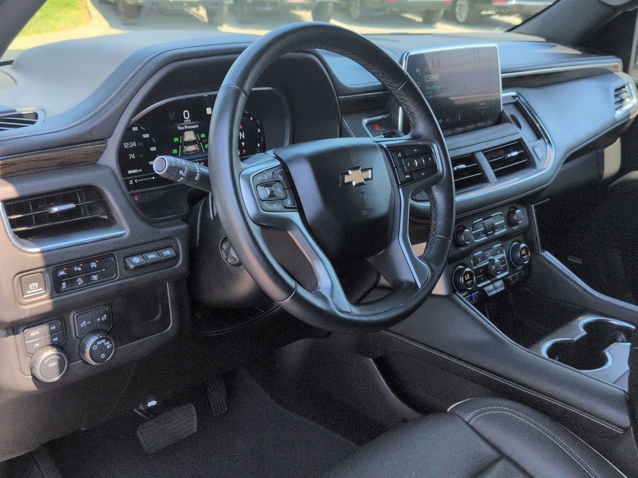 Used 2023 Chevrolet Tahoe Premier AWD/4WD image 10