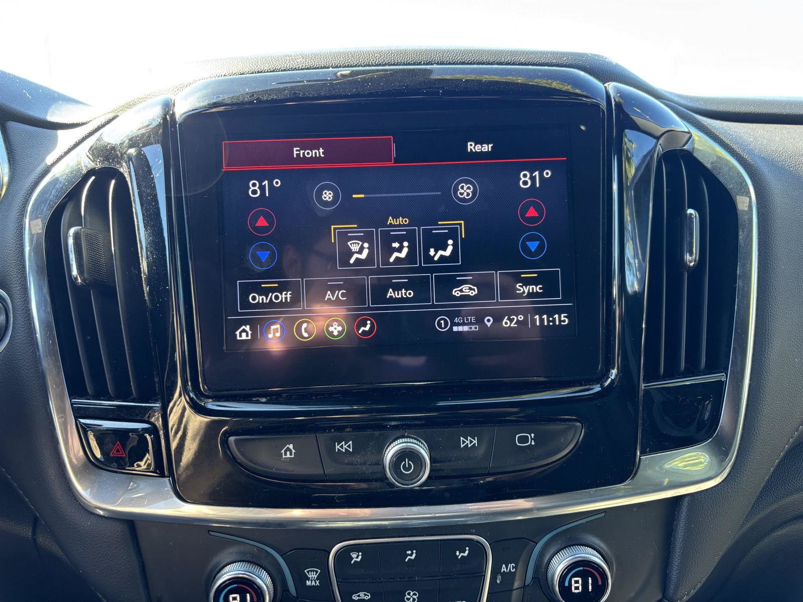 Used 2023 Chevrolet Traverse LT FWD image 30