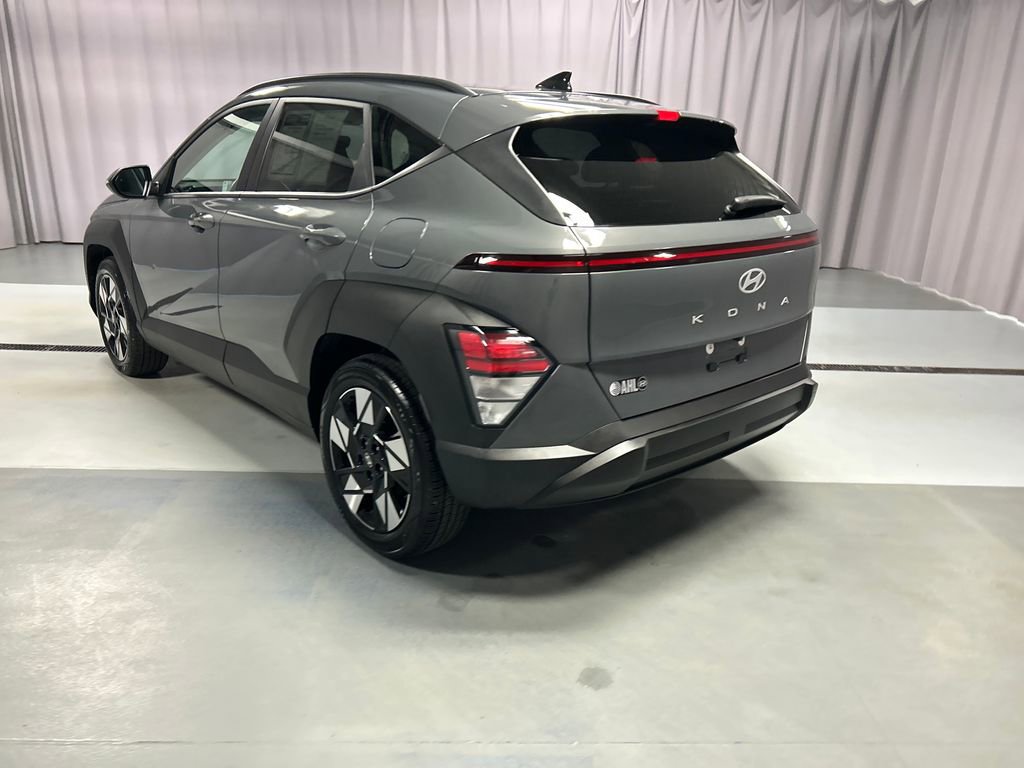 Used 2025 Hyundai Kona SEL FWD image 5