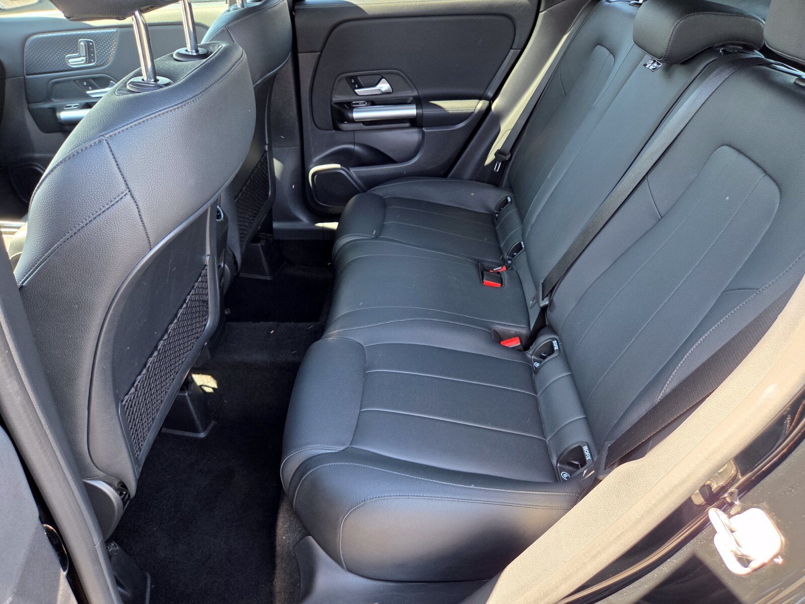 Used 2025 Mercedes-Benz GLA 250 image 11