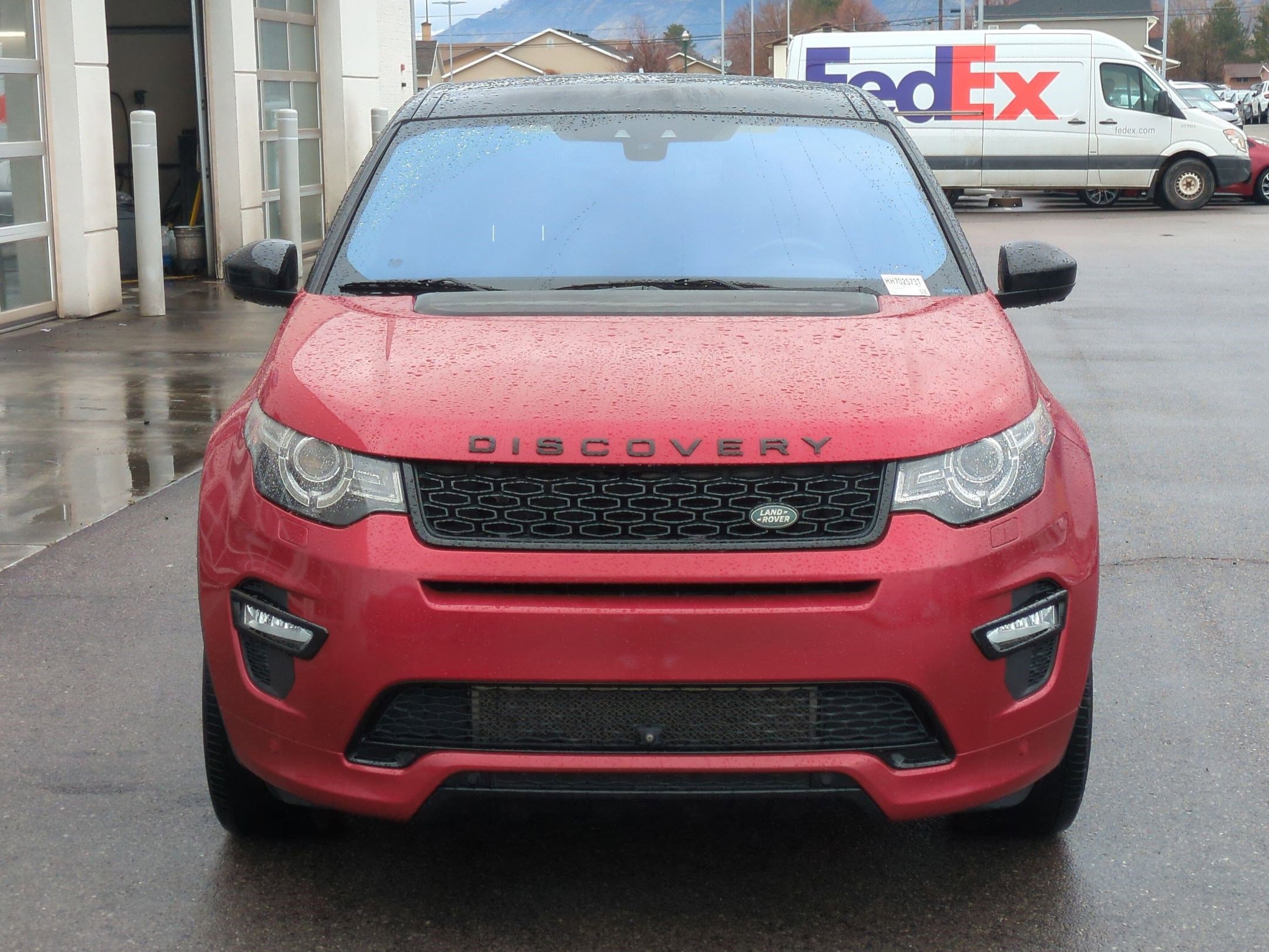 Used 2017 Land Rover Discovery Sport HSE Luxury image 11