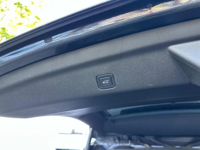 Used 2022 Chevrolet Tahoe RST w/ Luxury Package image 19