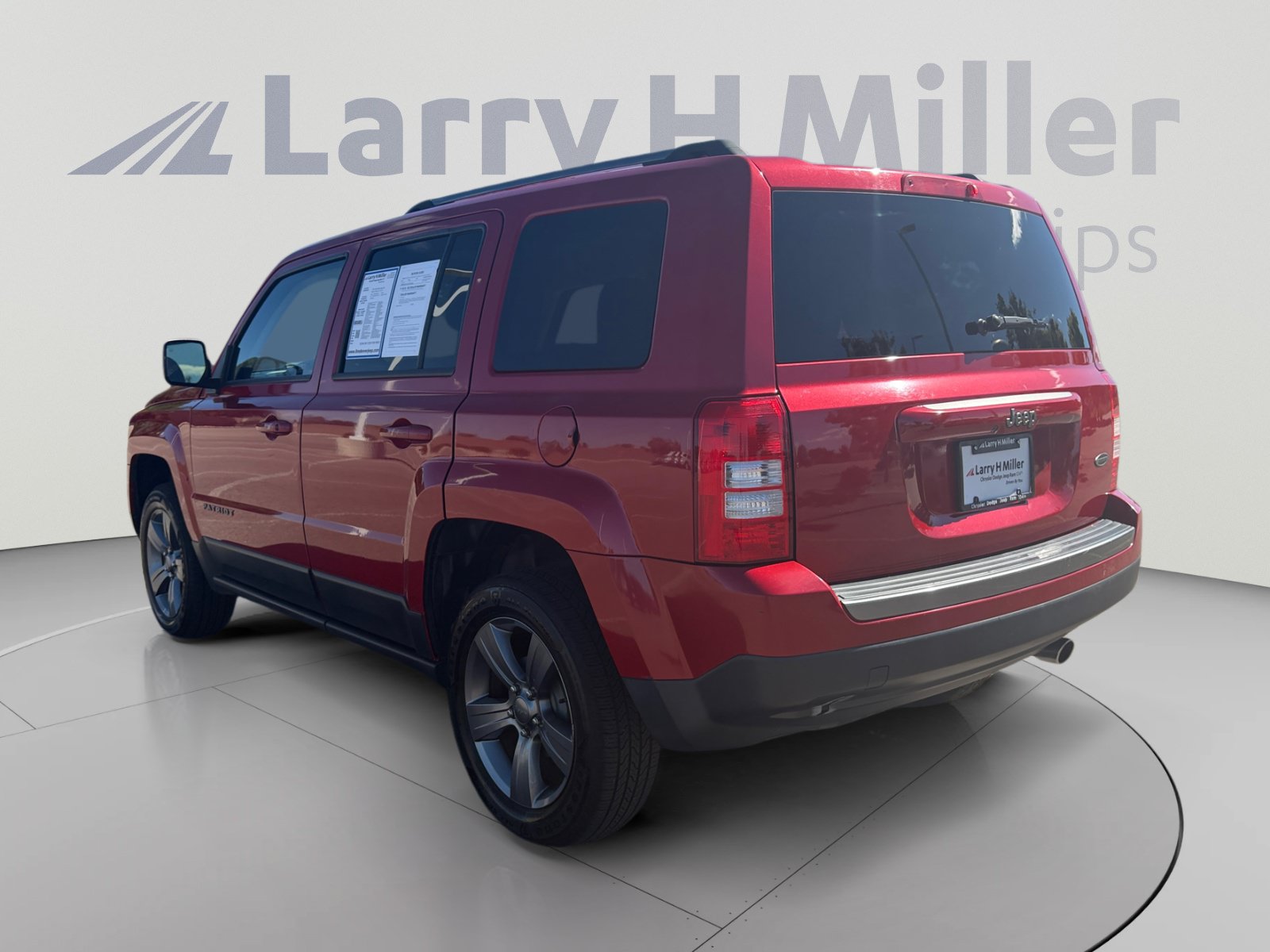 Used 2016 Jeep Patriot Sport w/ Power Value Group FWD image 4