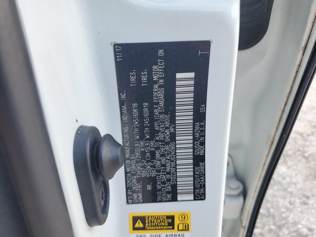 Used 2018 Toyota Highlander Plus FWD image 23