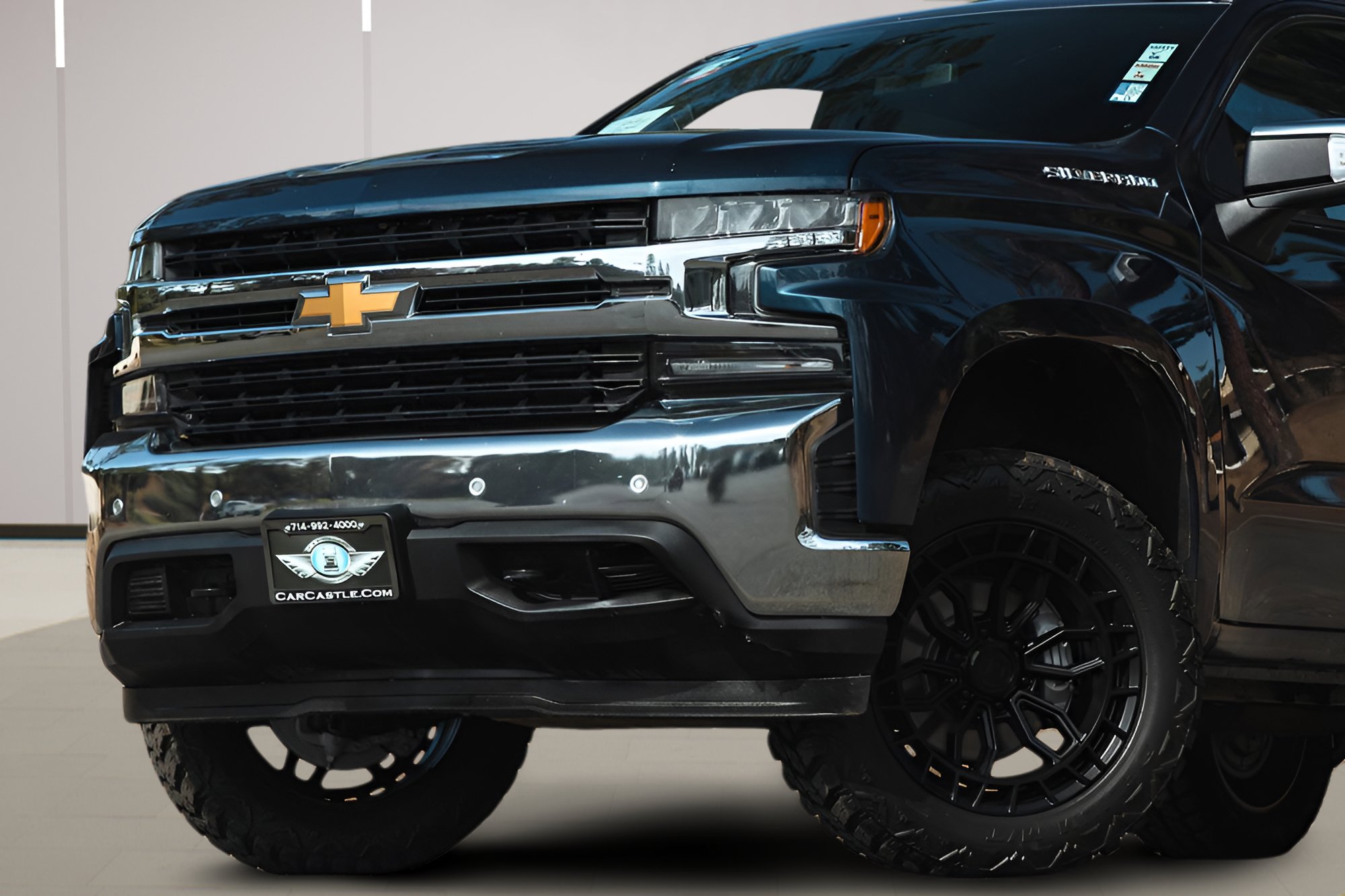 Used 2020 Chevrolet Silverado 1500 LT w/ All-Star Edition image 2