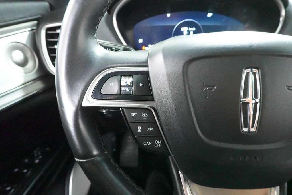 Used 2020 Lincoln Nautilus Reserve AWD/4WD image 13