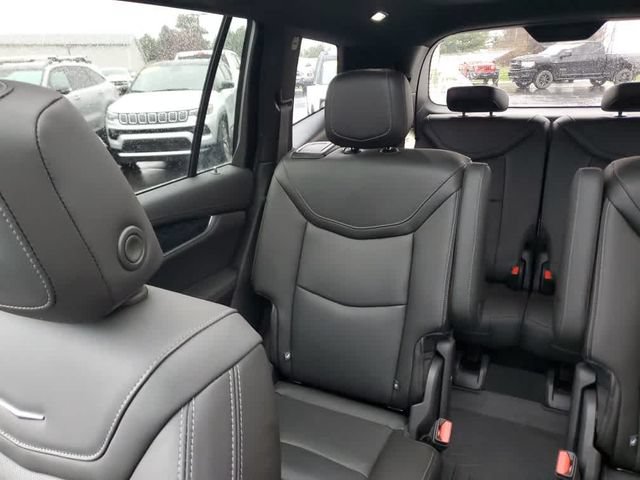 Used 2023 Cadillac XT6 Premium Luxury w/ Technology Package AWD/4WD image 14