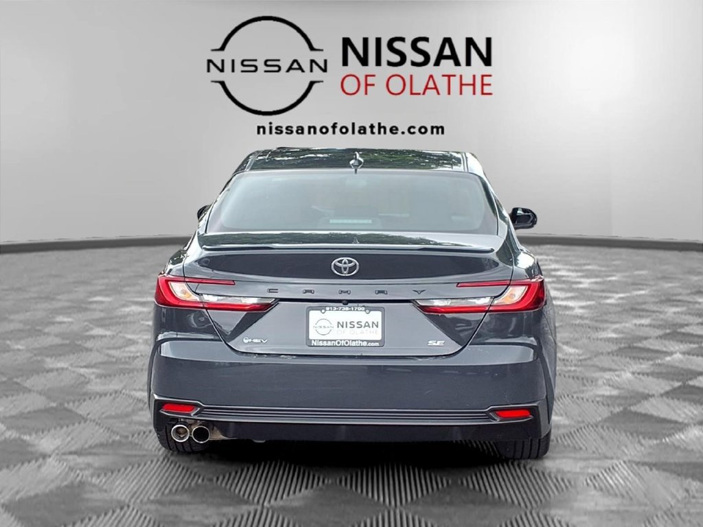 Used 2025 Toyota Camry SE FWD image 27