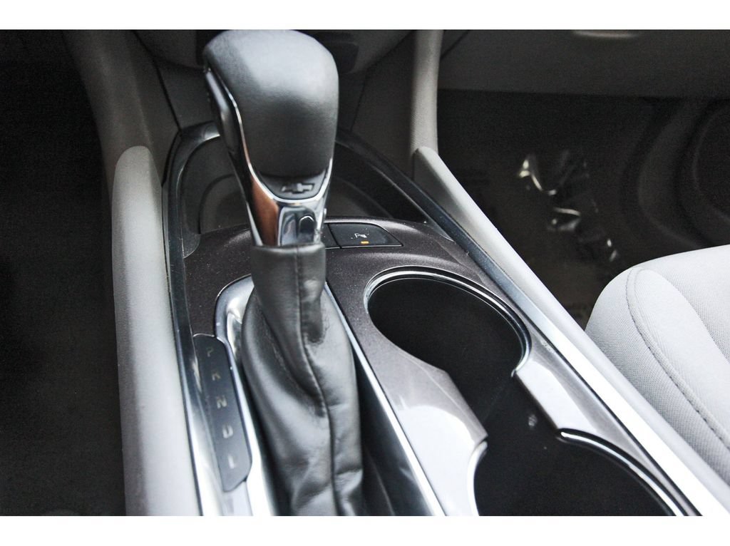 Used 2022 Chevrolet Malibu LS FWD image 24