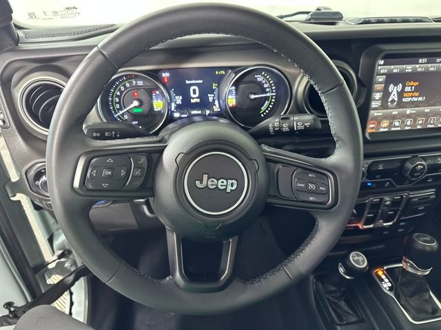 Used 2023 Jeep Wrangler Unlimited image 14