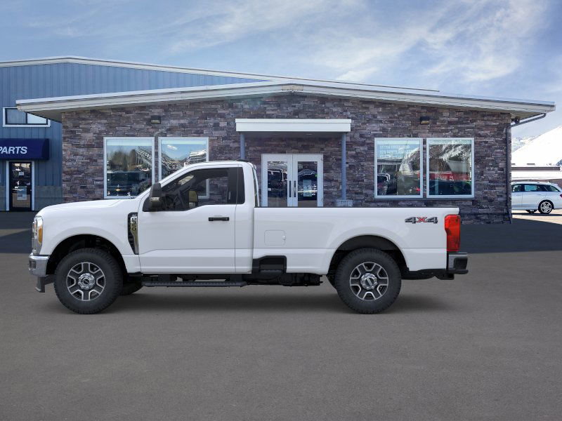 New 2025 Ford F350 XLT image 3
