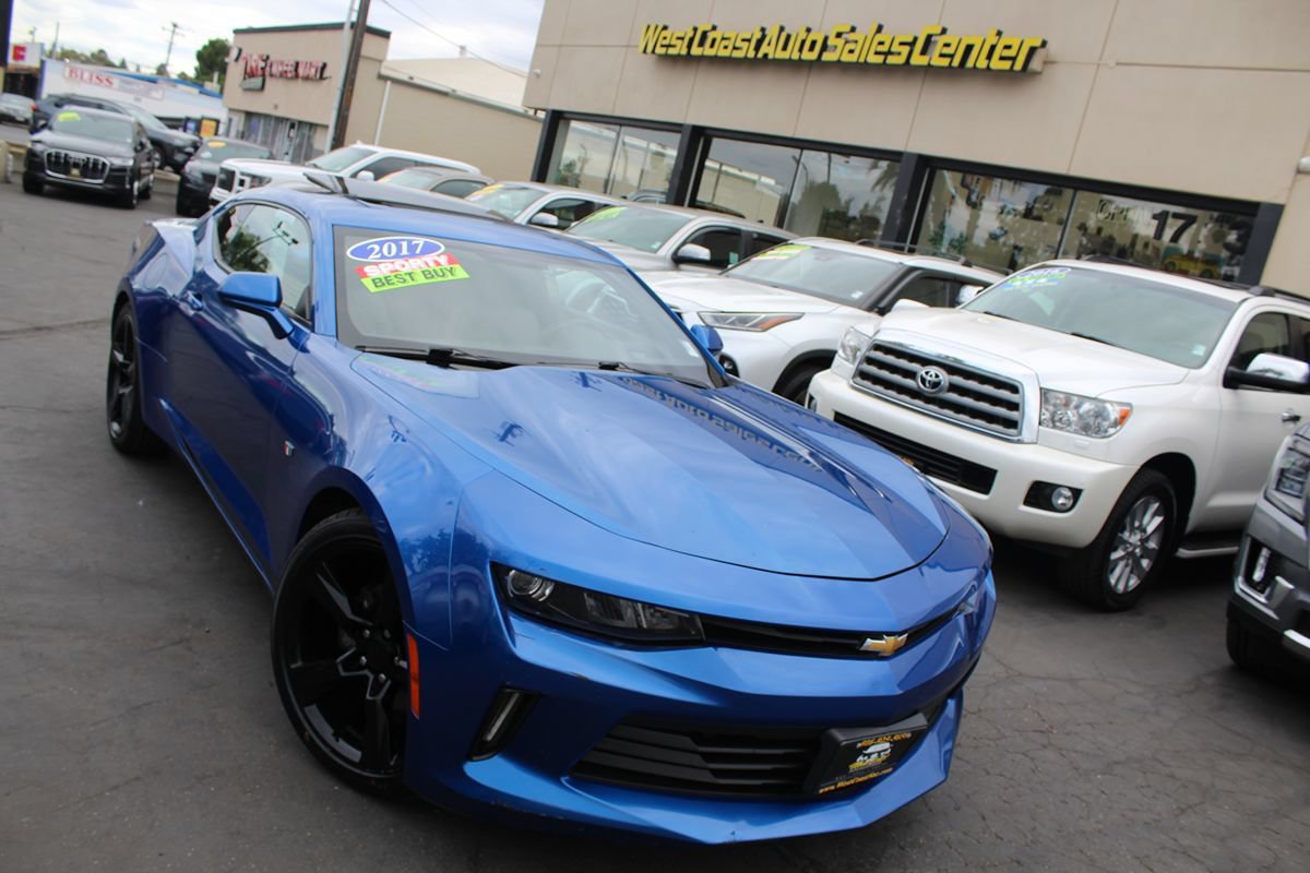 Used 2017 Chevrolet Camaro LT RWD image 34