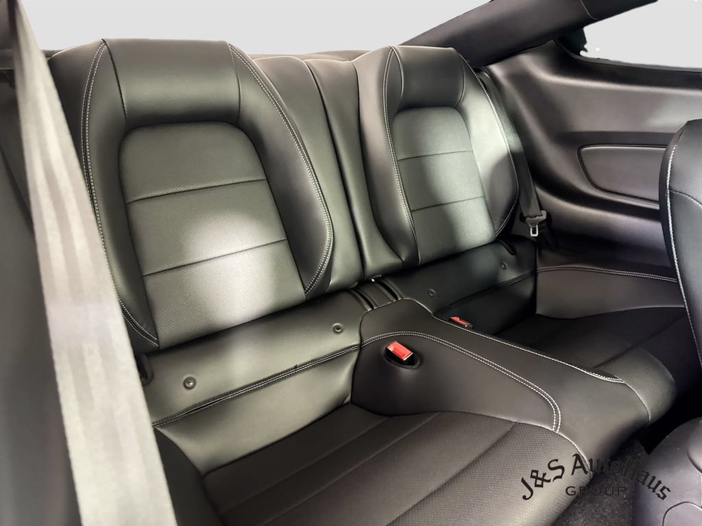 Used 2019 Ford Mustang GT Premium w/ GT Performance Package RWD image 32
