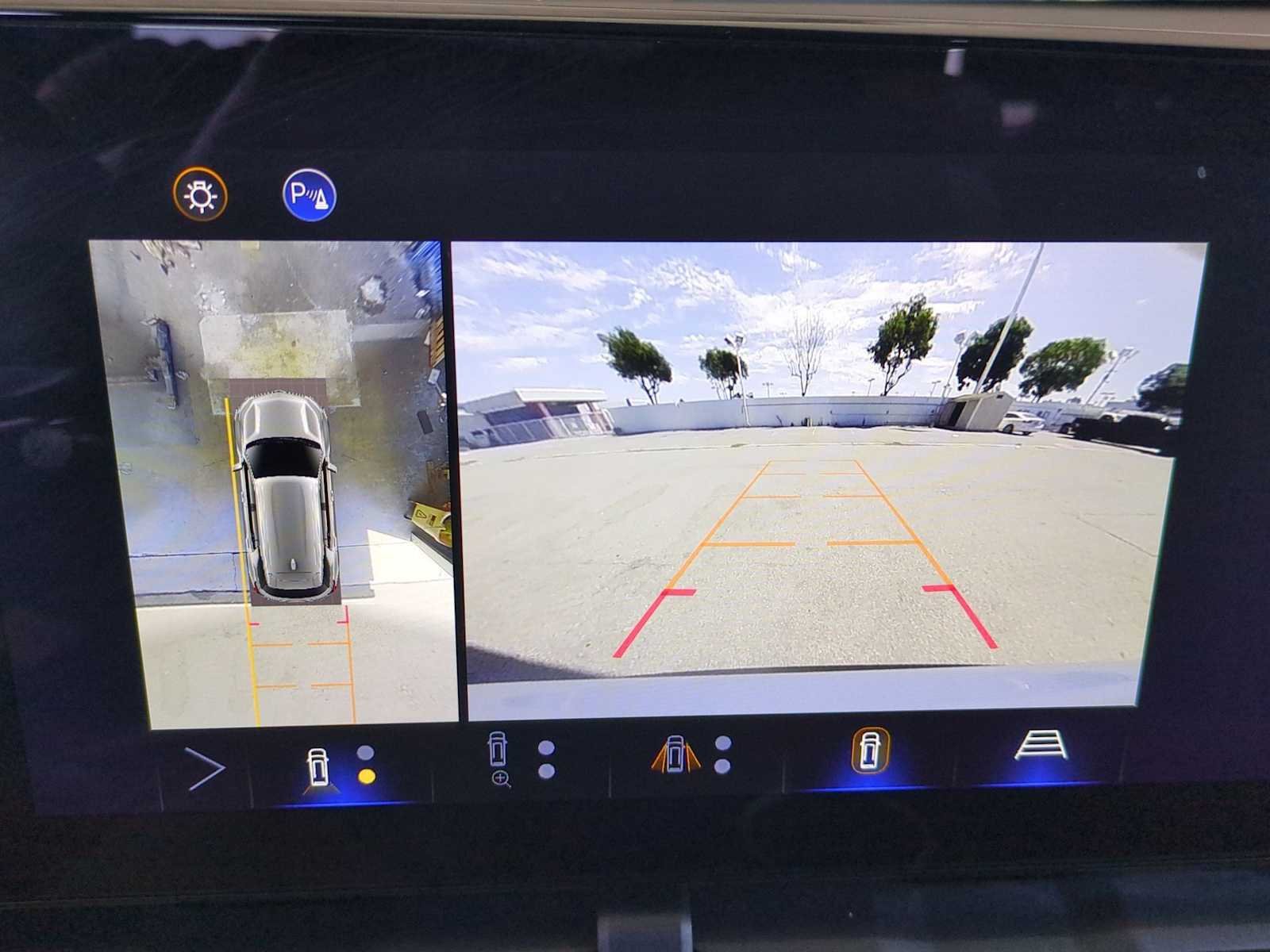 Used 2025 Chevrolet Equinox LT w/ Convenience Package II FWD image 20