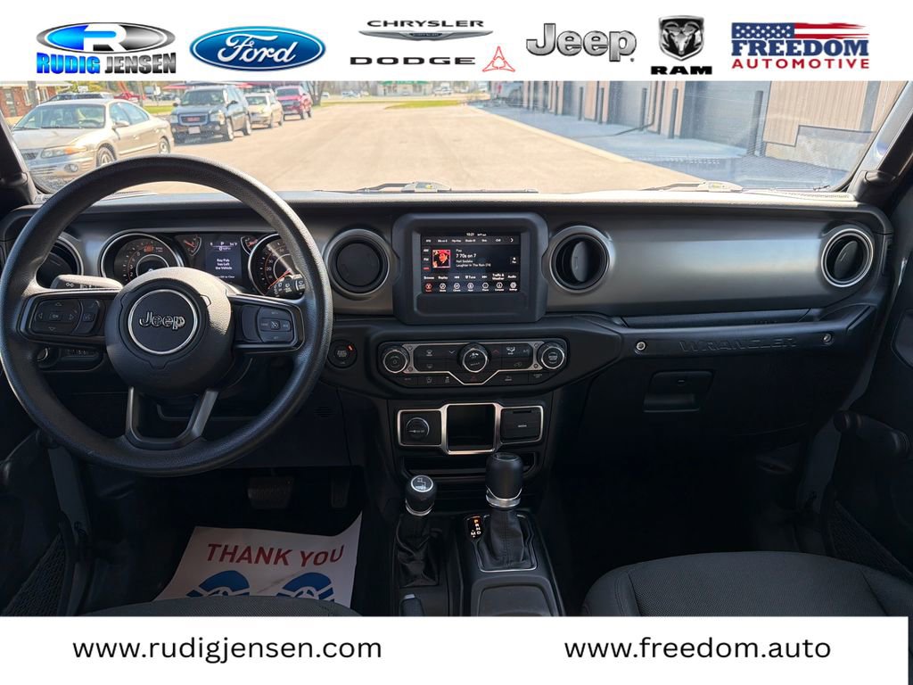 Used 2022 Jeep Wrangler Unlimited Sport AWD/4WD image 12