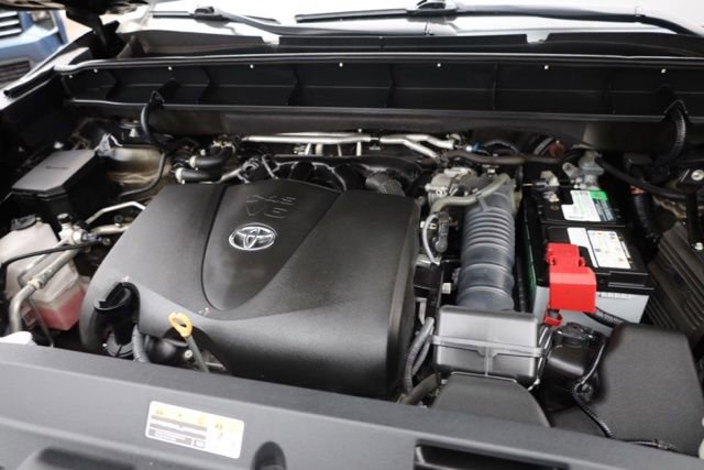 Used 2022 Toyota Highlander Limited image 45