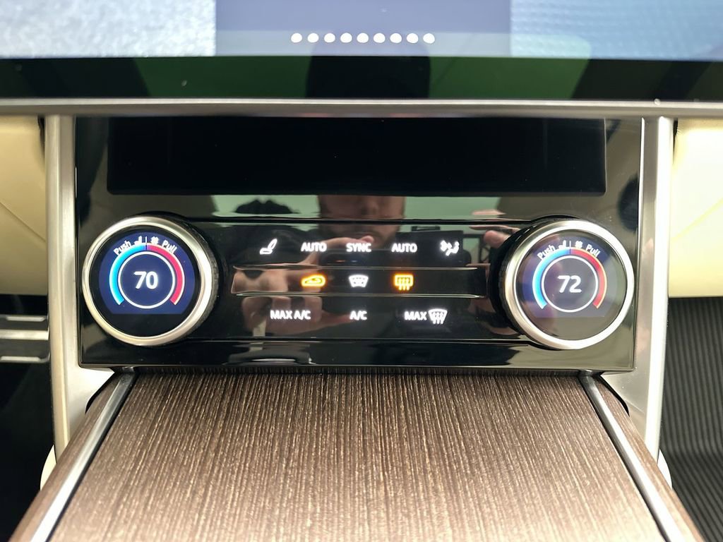 Certified 2023 Land Rover Range Rover SE image 21