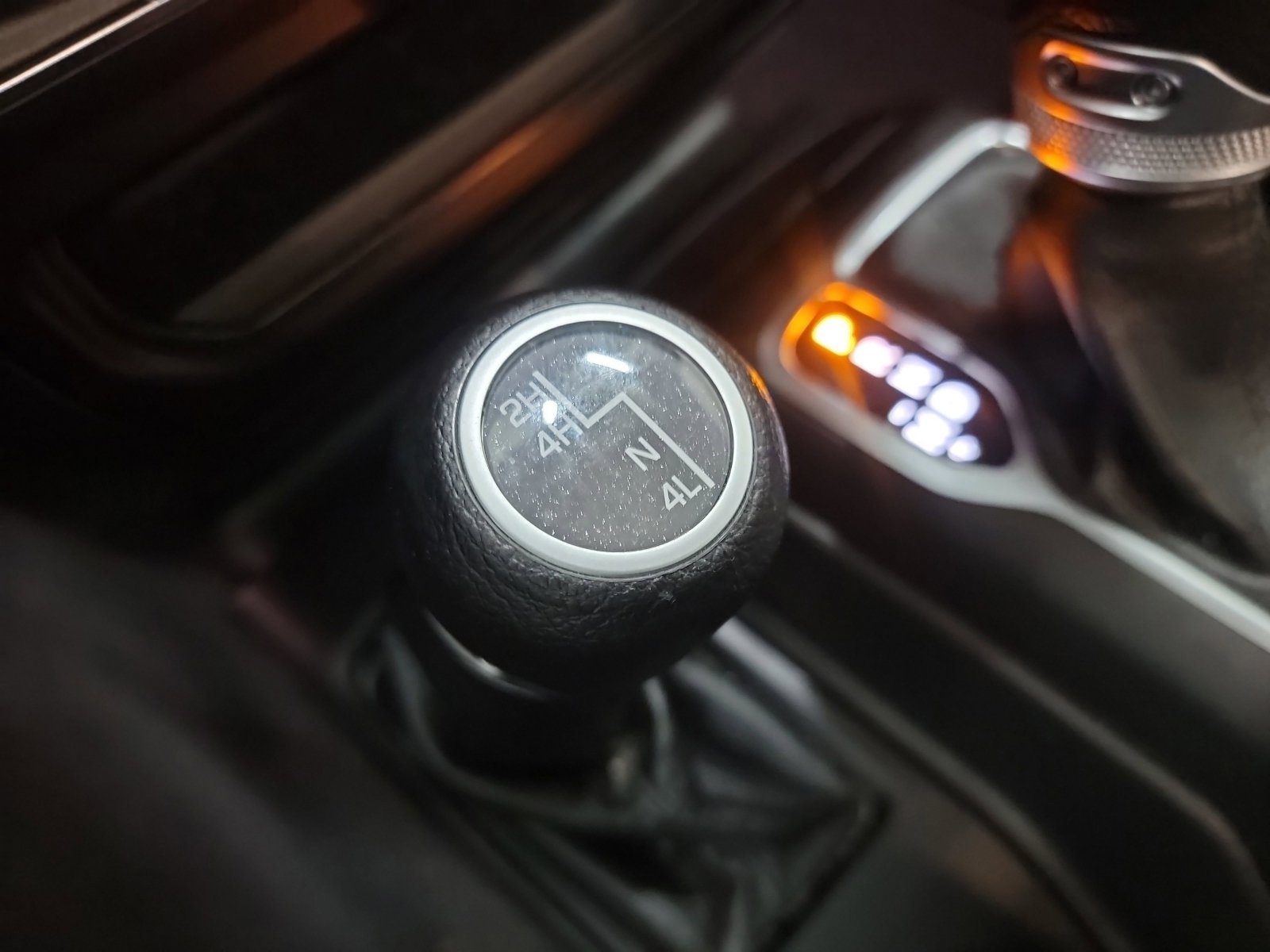 Used 2021 Jeep Gladiator Sport image 34