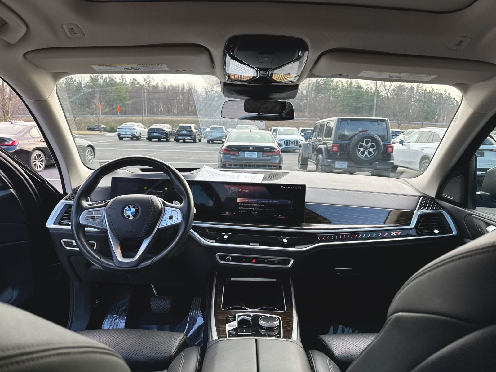 Used 2023 BMW X7 xDrive40i w/ Premium Package image 12