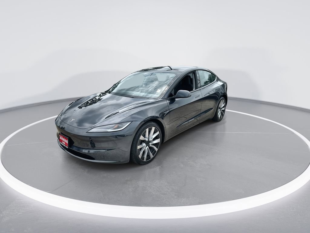 Used 2024 Tesla Model 3 Standard Range RWD image 4