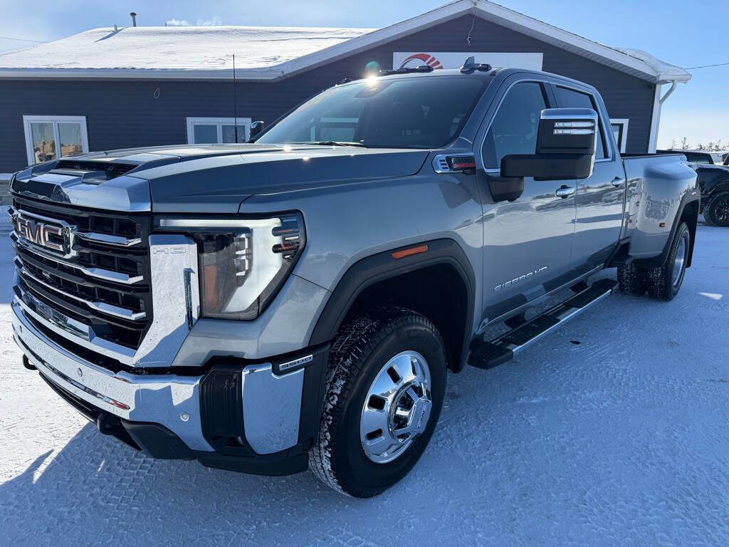 Used 2024 GMC Sierra 3500 SLT w/ SLT Premium Package
