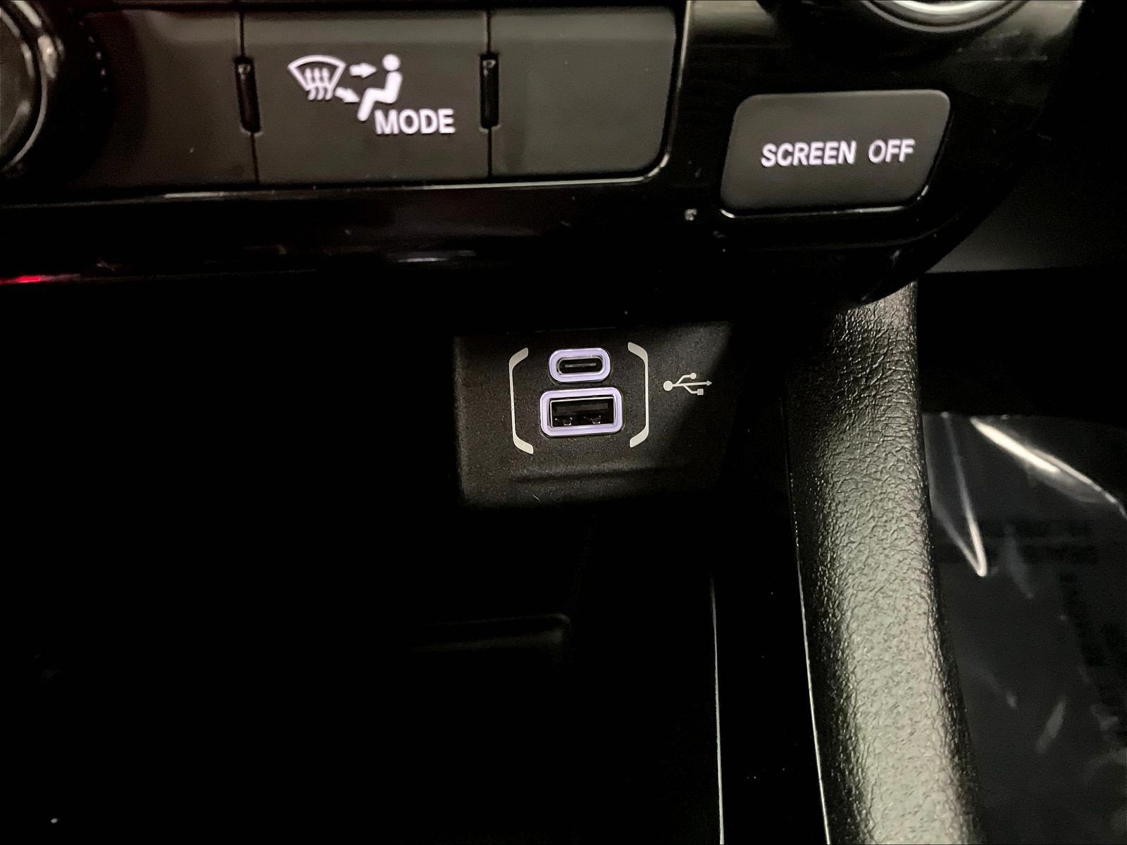 Used 2023 Jeep Compass Latitude AWD/4WD image 16
