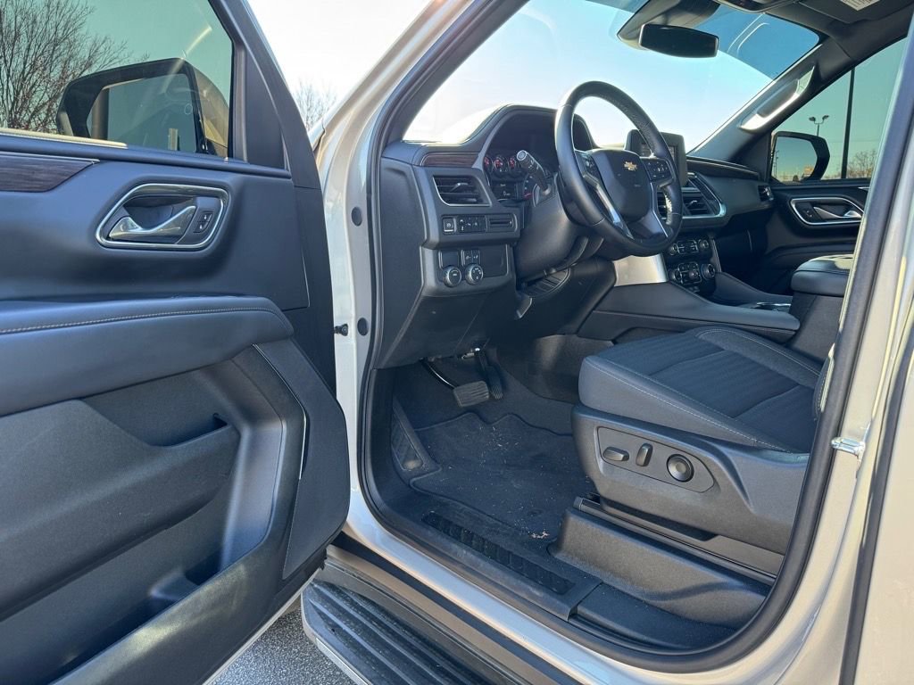 Used 2024 Chevrolet Tahoe LS RWD image 14