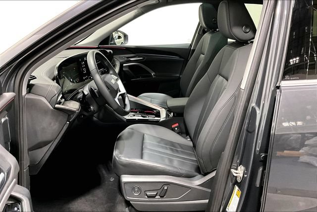 Certified 2025 Audi Q5 Premium w/ Convenience Package AWD/4WD image 21
