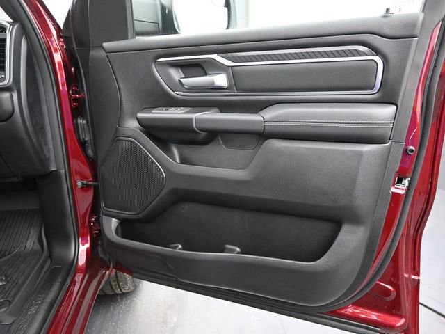 New 2026 RAM 1500 4x4 Crew Cab image 27