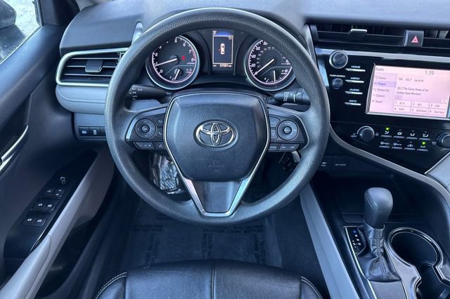 Used 2018 Toyota Camry LE image 16