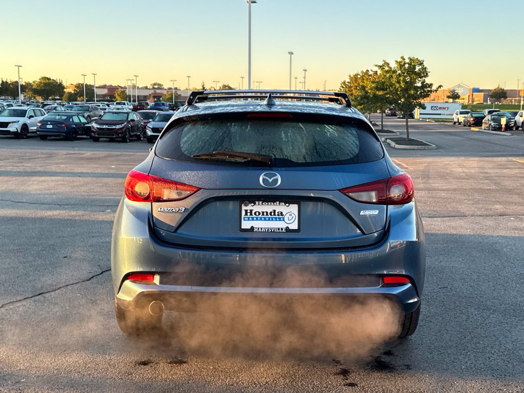Used 2018 MAZDA MAZDA3 Grand Touring w/ Premium Equipment Package FWD image 6