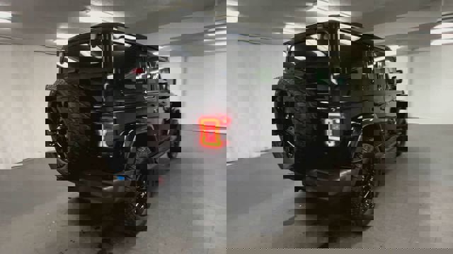 Used 2022 Jeep Wrangler Unlimited Sahara image 8