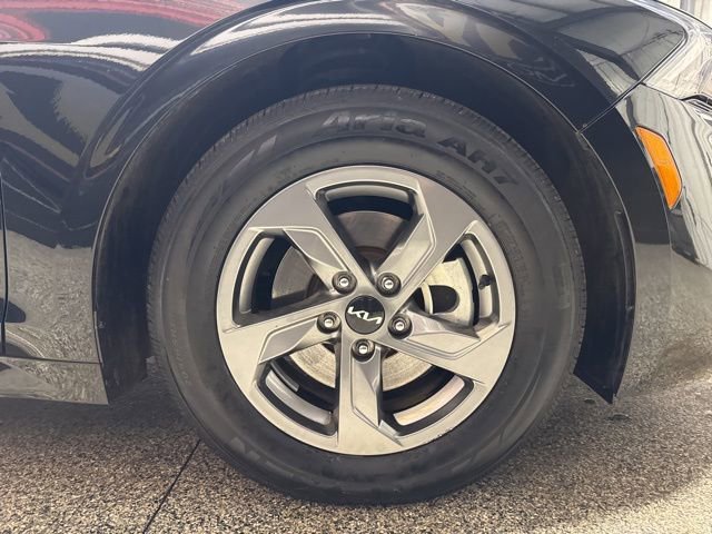 Used 2023 Kia K5 LXS image 27