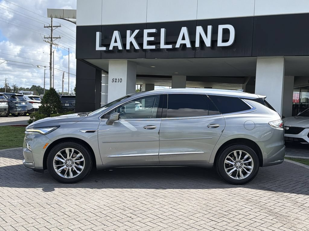 Certified 2023 Buick Enclave Avenir w/ Avenir Technology Package FWD image 3