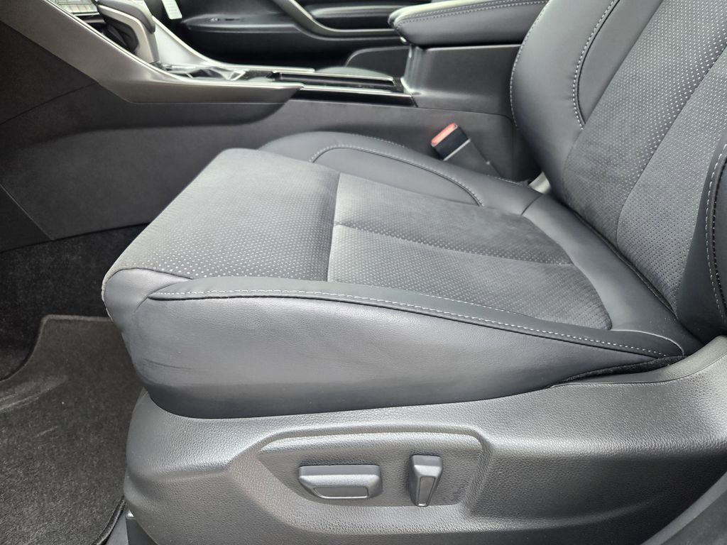 New 2026 Mitsubishi Eclipse Cross Black Edition image 19