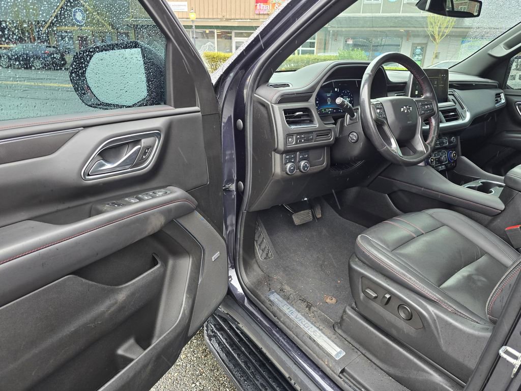 Used 2022 Chevrolet Tahoe RST w/ Luxury Package AWD/4WD image 21