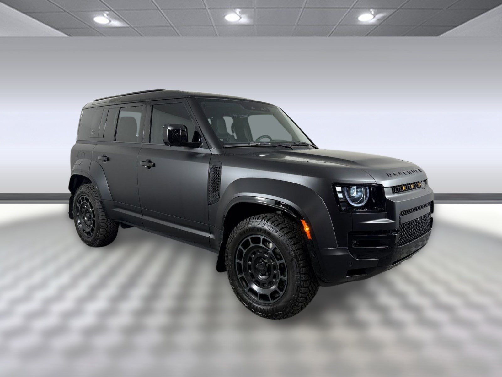 New 2026 Land Rover Defender 110 OCTA AWD/4WD image 7