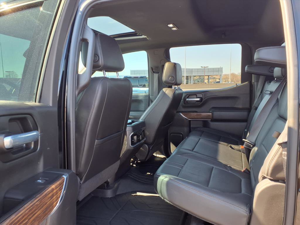 Used 2021 Chevrolet Silverado 1500 High Country w/ Technology Package image 29