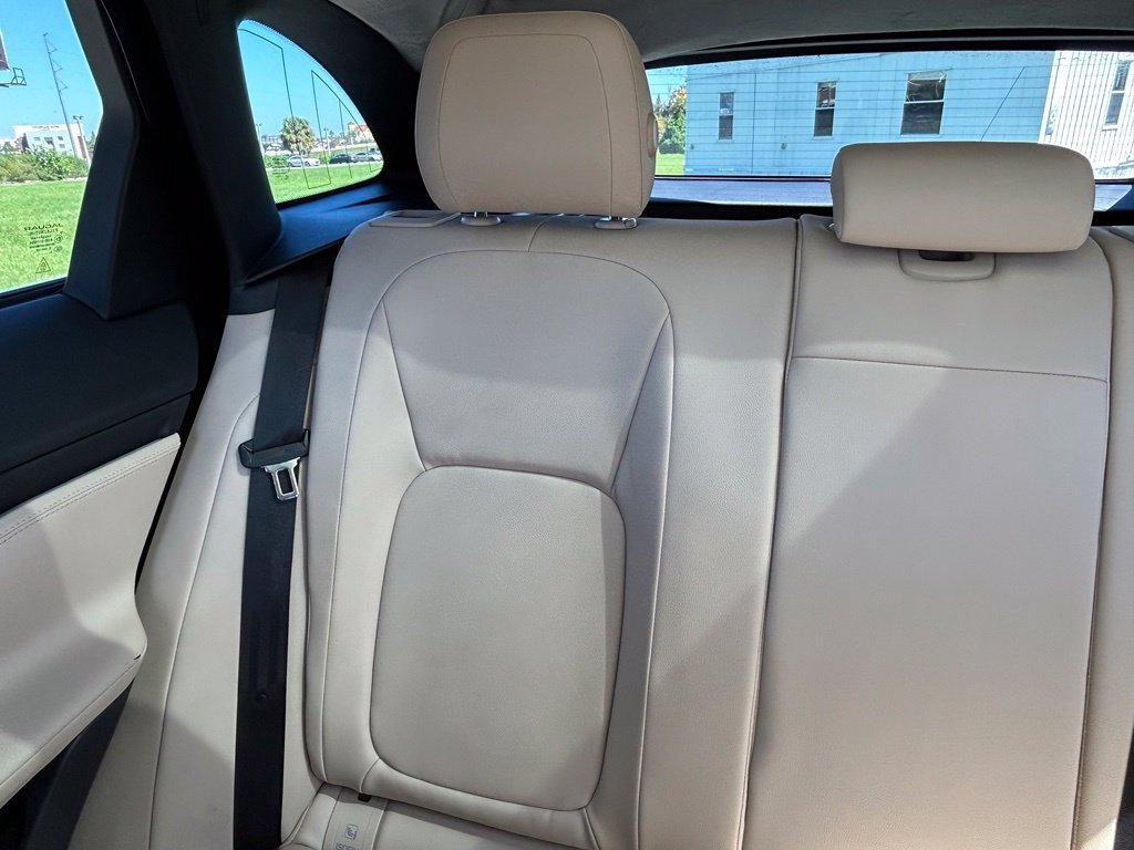 Used 2019 Jaguar F-PACE Premium AWD/4WD image 13