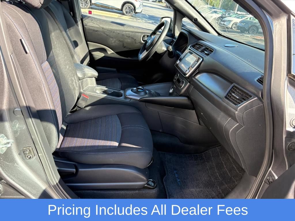 Used 2023 Nissan Leaf S FWD image 17