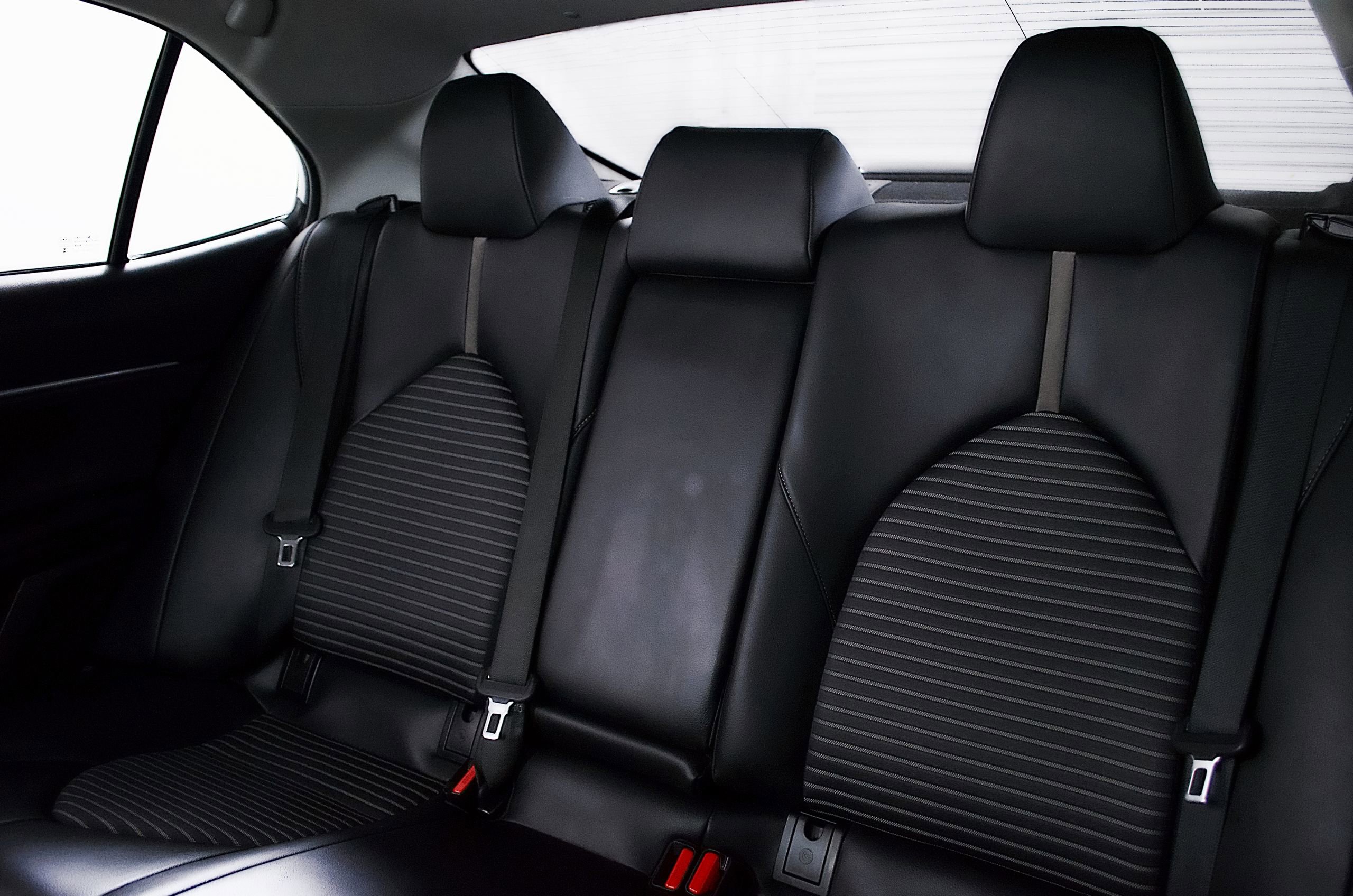 Used 2023 Toyota Camry SE image 16