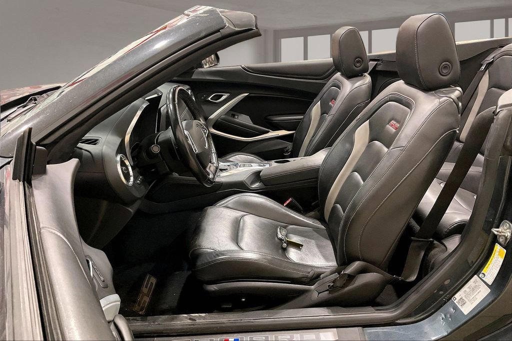Used 2020 Chevrolet Camaro SS image 23