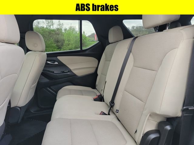 Used 2022 Chevrolet Traverse LS image 25