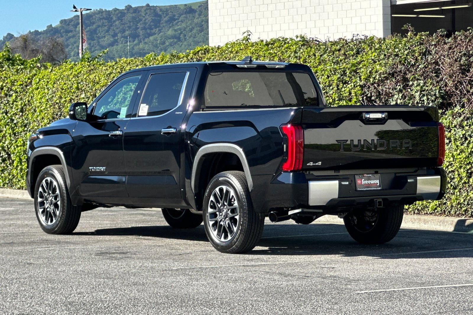 New 2026 Toyota Tundra Limited AWD/4WD image 6