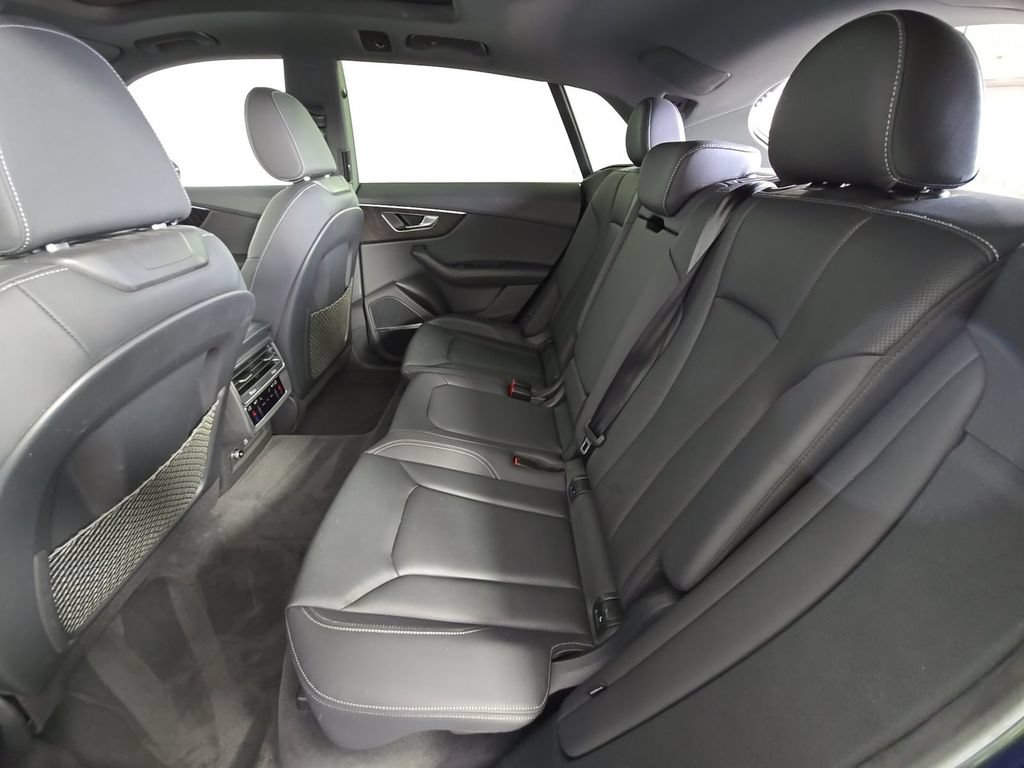 Used 2023 Audi Q8 Premium Plus w/ Premium Plus Package AWD/4WD image 9