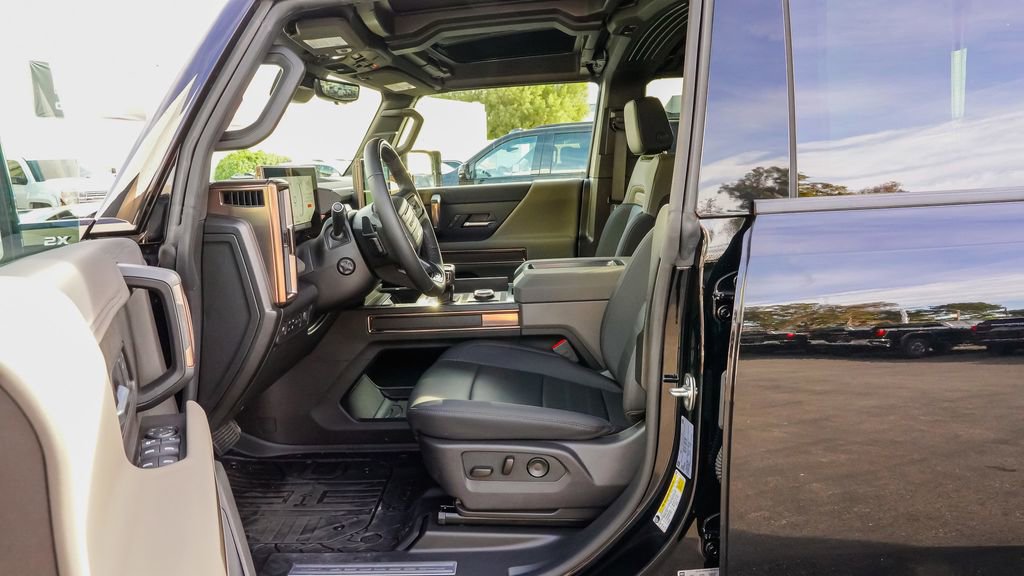 Used 2025 GMC Hummer EV 2X image 14