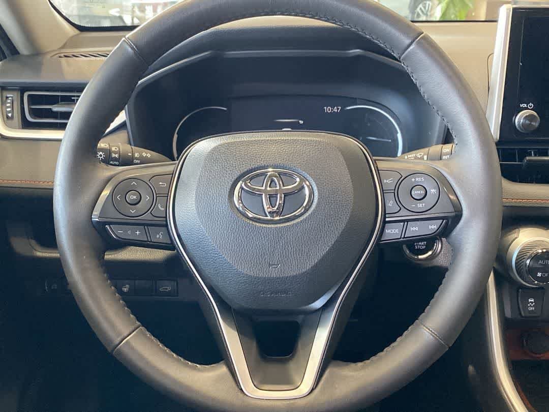 Used 2024 Toyota RAV4 Adventure w/ Convenience Package AWD/4WD image 17